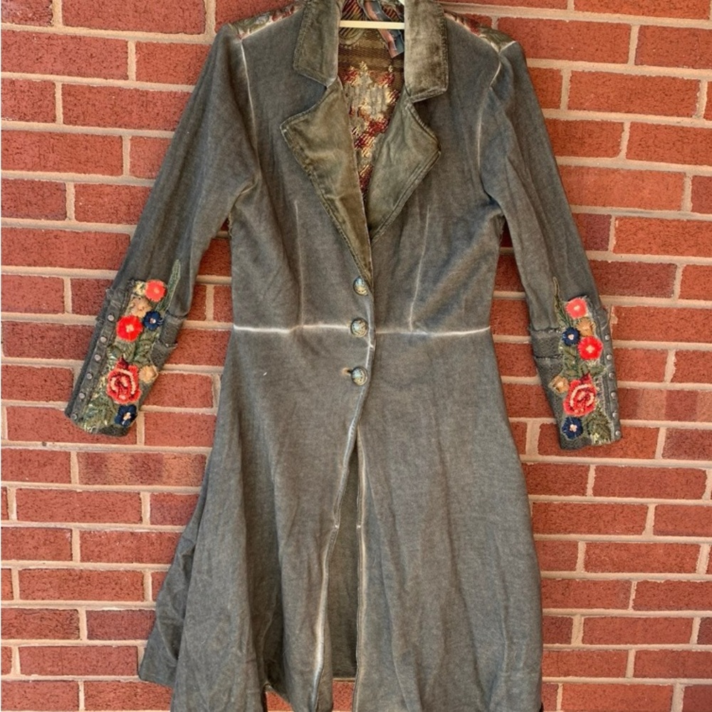 Aratta Alma Embroidered military style Long Coat - olive green